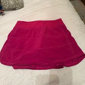 Lululemon pace rival skirt